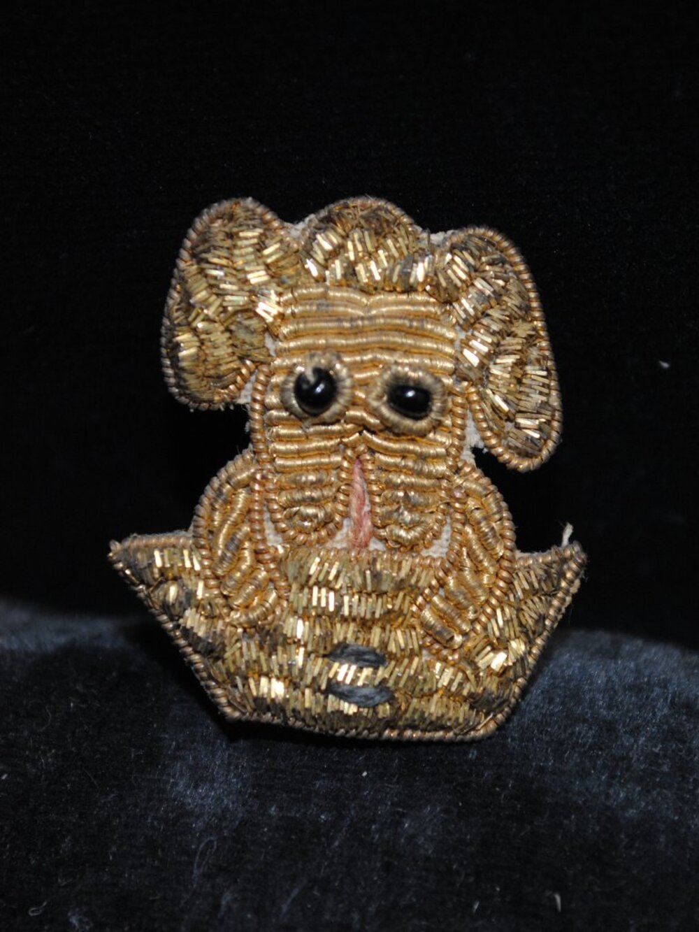 Vintage Gold Embroidery Animal Patch Brooch / Pin